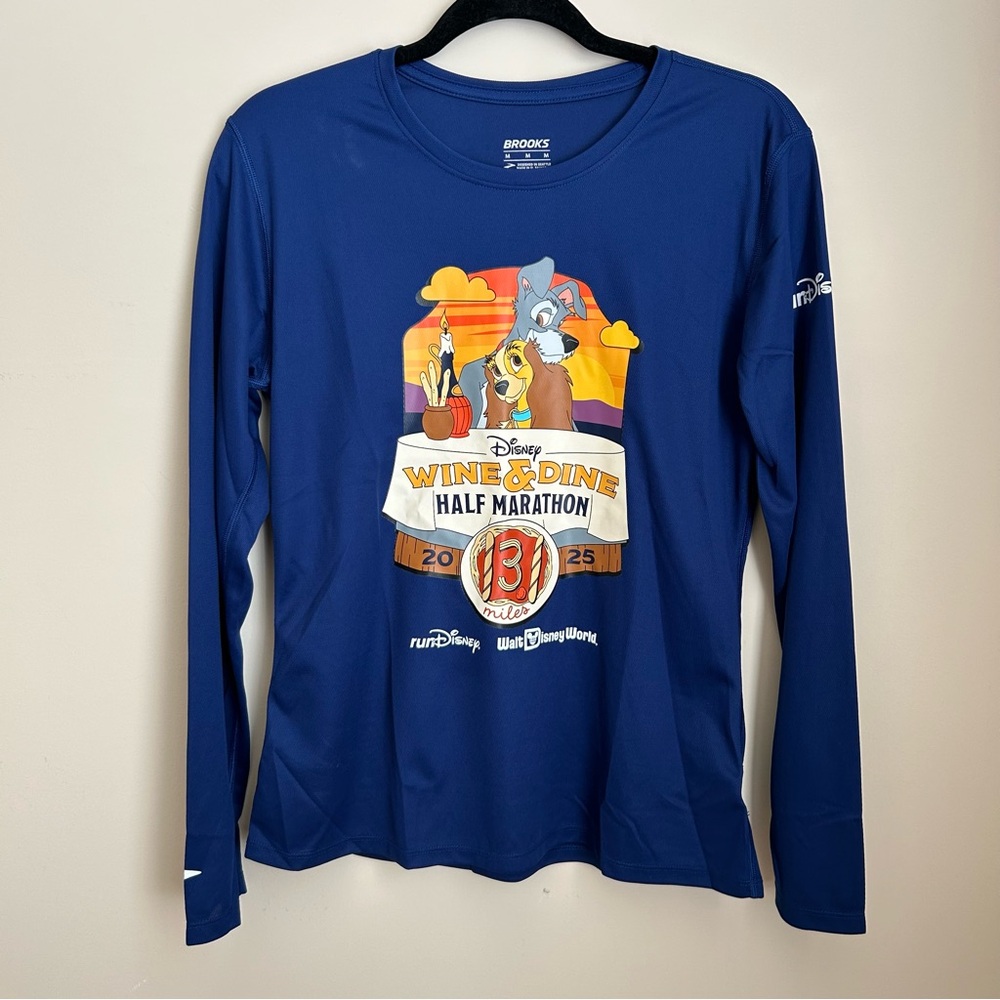 2025 RunDisney Wine & Dine 1/2 Marathon Lady & Tramp Brooks Race Shirt Women’s M